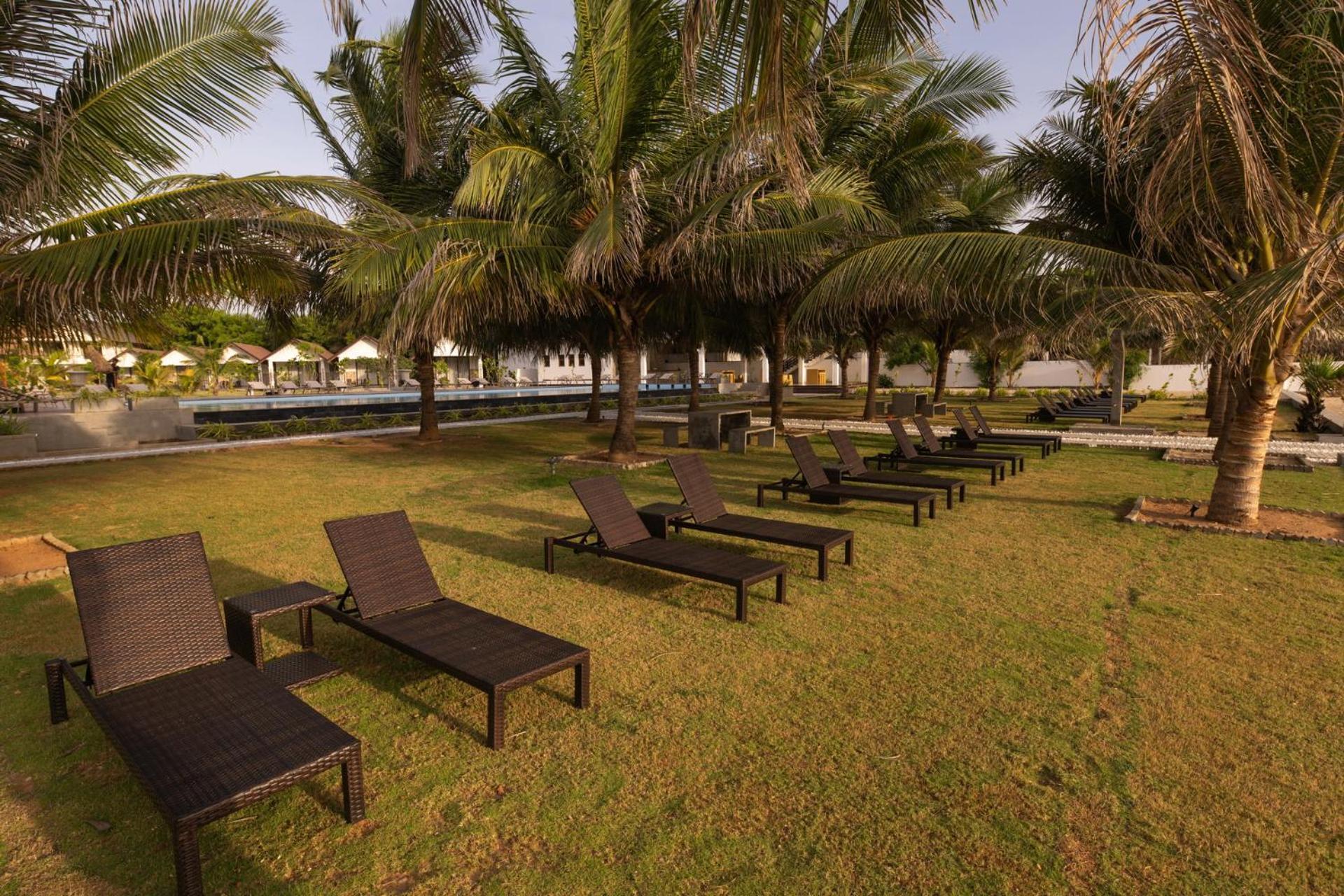 Hotel Uppuveli Beach By Dsk Trincomalee Esterno foto